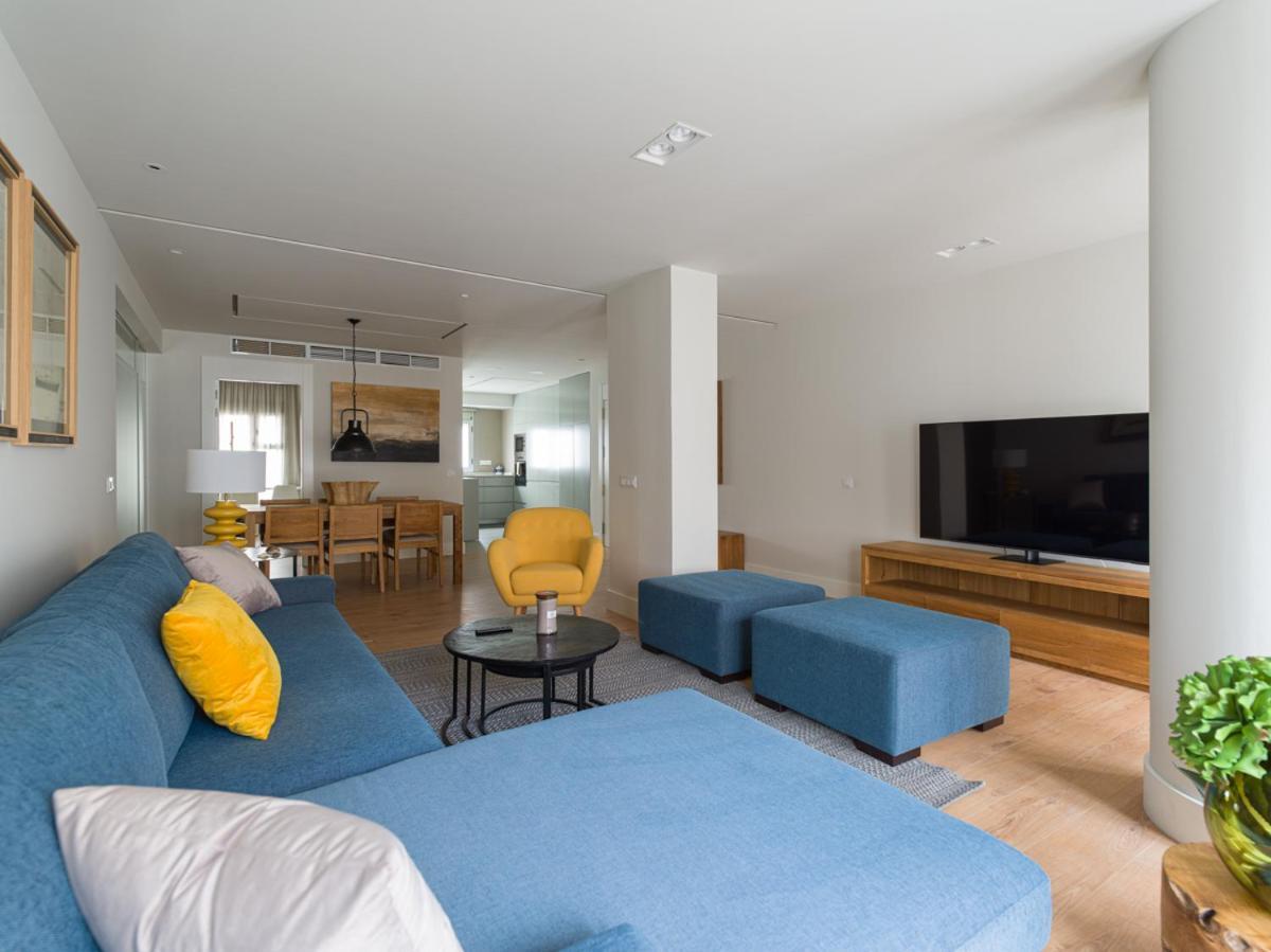 Luxury Bakus Canteras Beach Las Palmas Room photo