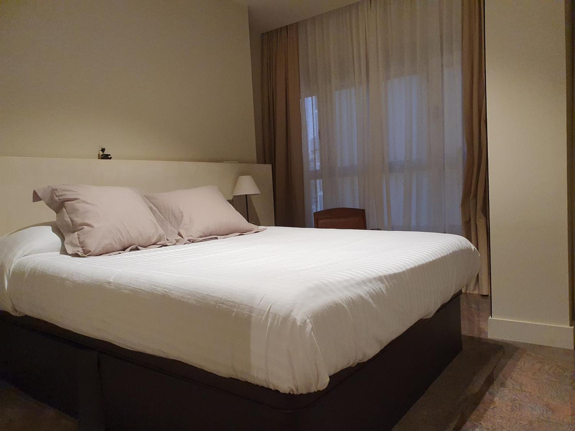 Luxury Bakus Canteras Beach Las Palmas Room photo